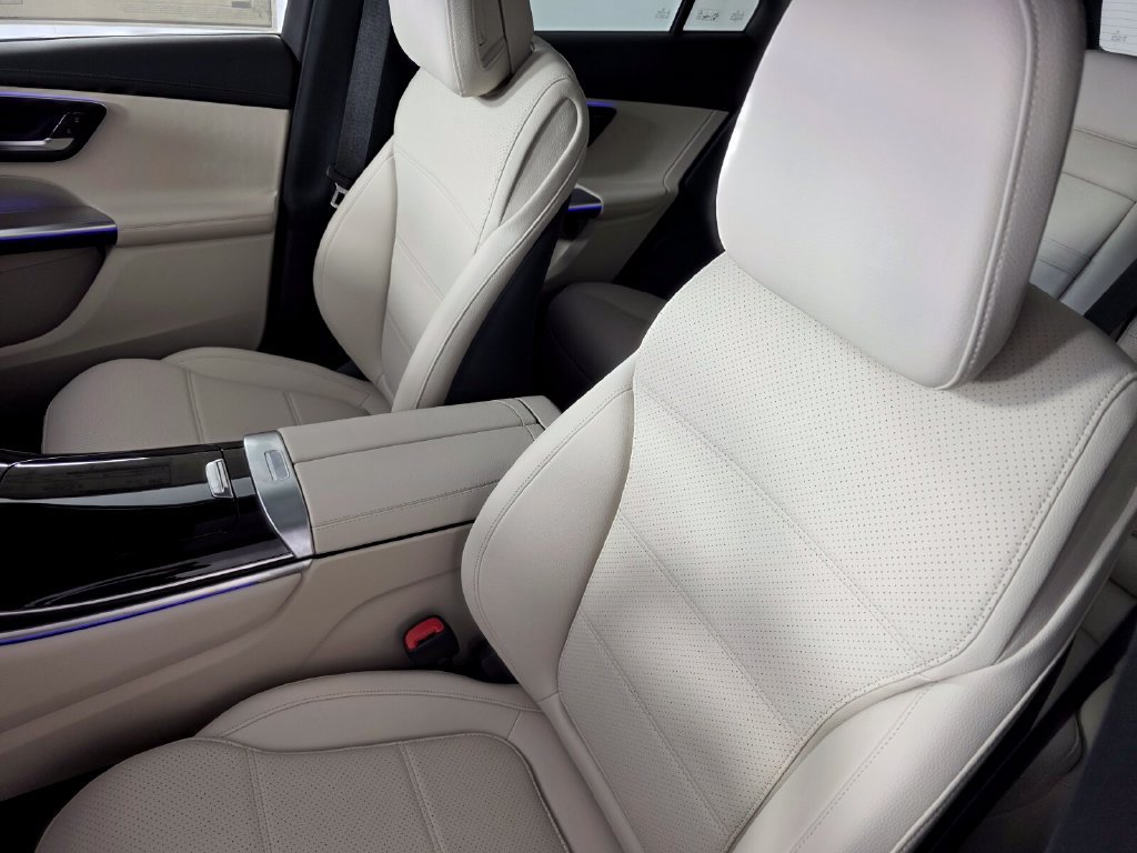 New 2027 Mercedes-Benz GLC 300 4MATIC image 8
