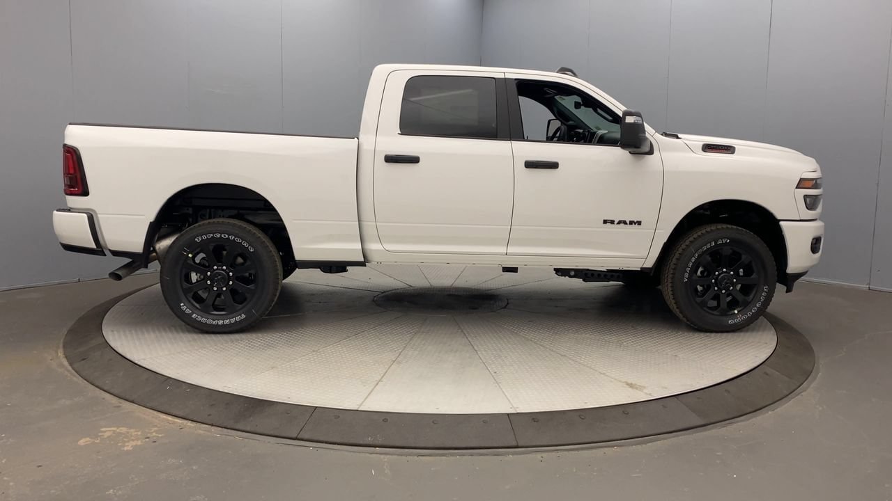 New 2026 RAM 2500 Big Horn AWD/4WD image 6