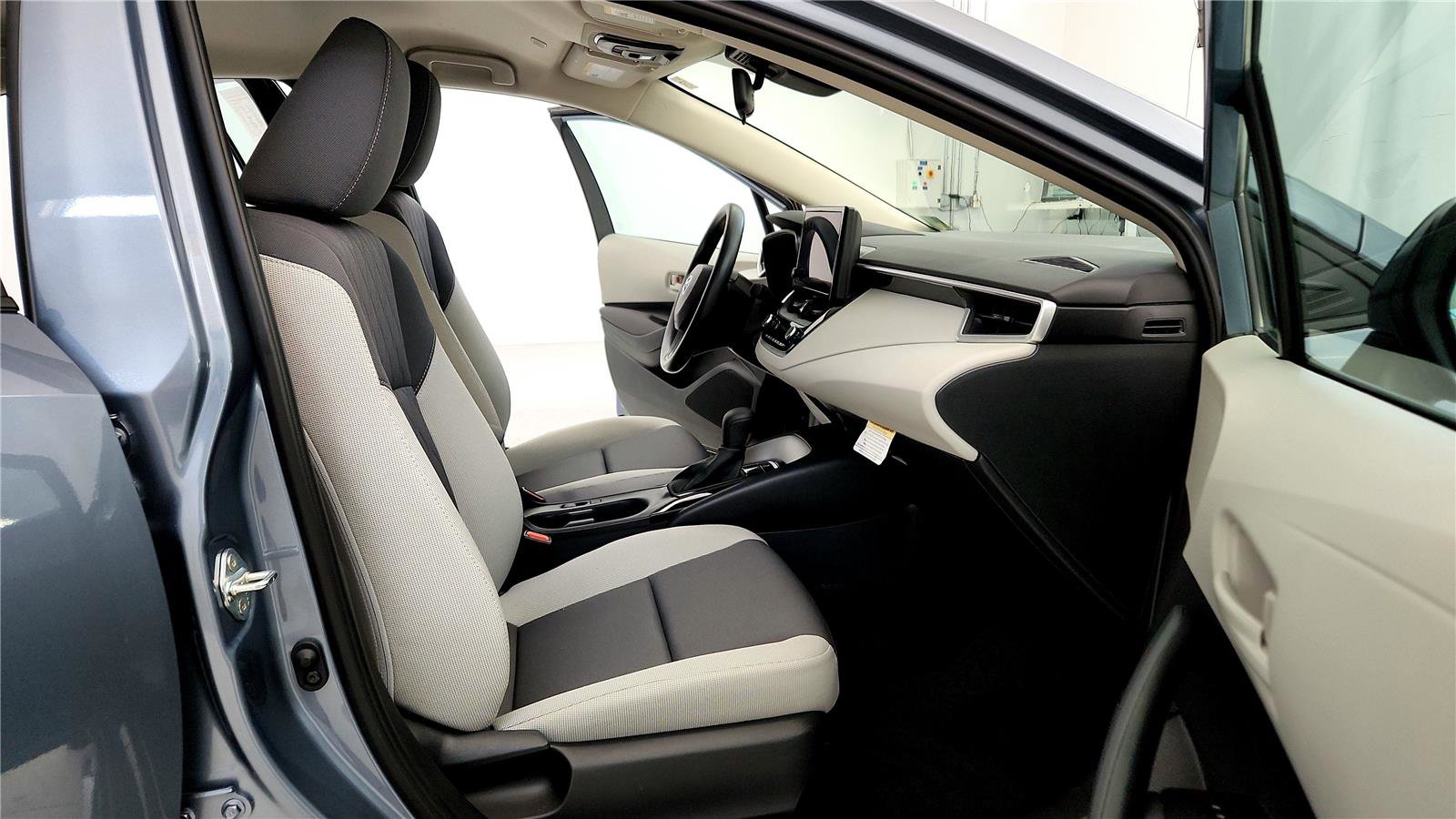 Certified 2023 Toyota Corolla LE w/ Carpet Mat Package (TMS) image 33