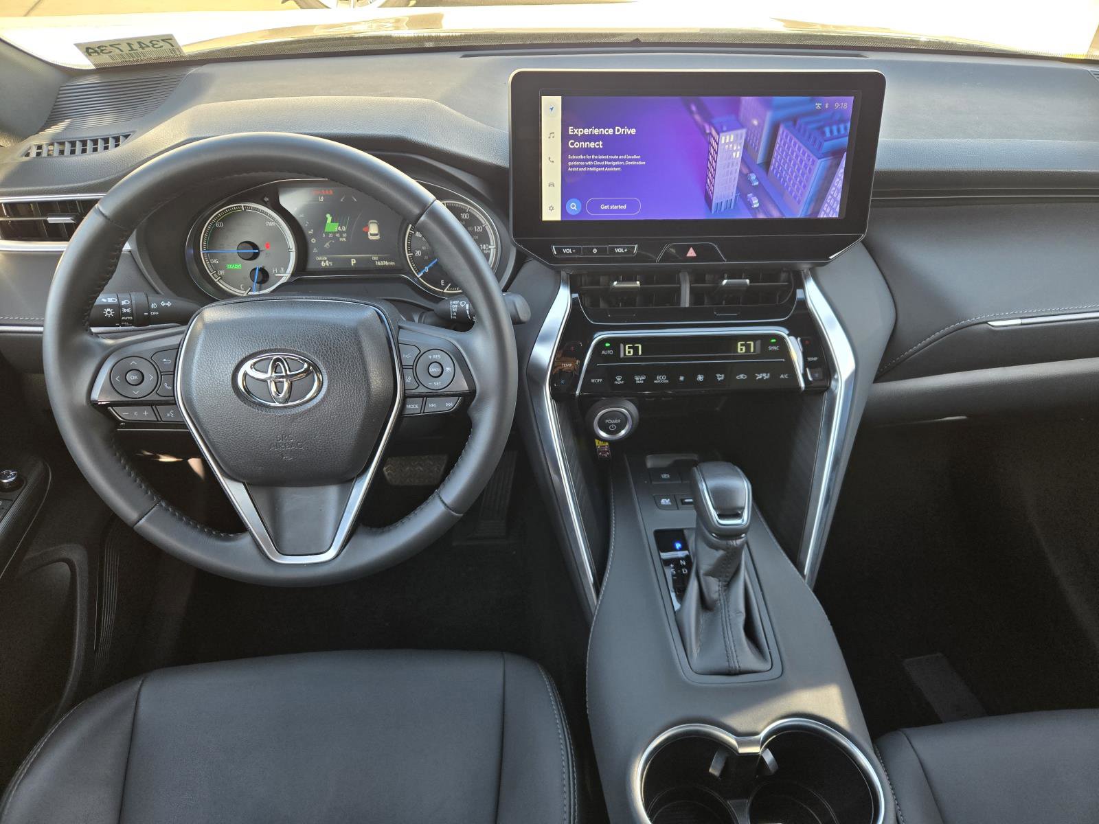 Used 2024 Toyota Venza XLE image 6