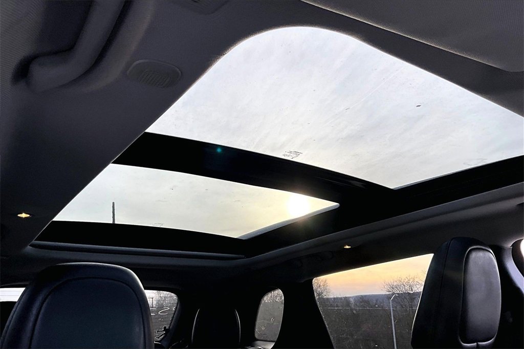 Used 2019 Jeep Cherokee Limited image 20