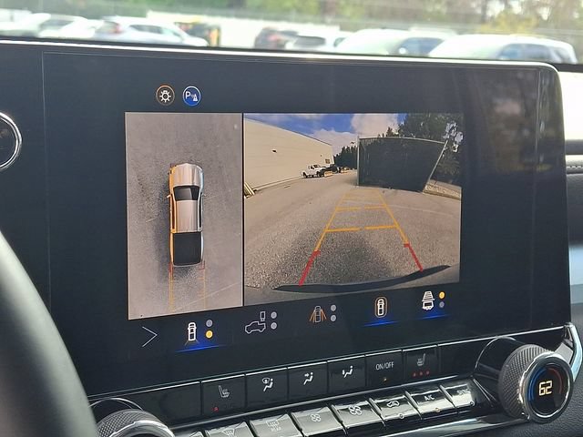 Used 2026 Chevrolet Colorado LT w/ LT Convenience Package AWD/4WD image 4