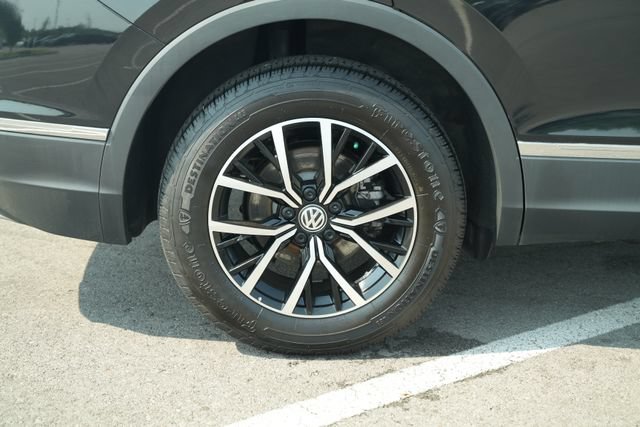 Used 2021 Volkswagen Tiguan SE AWD/4WD image 47