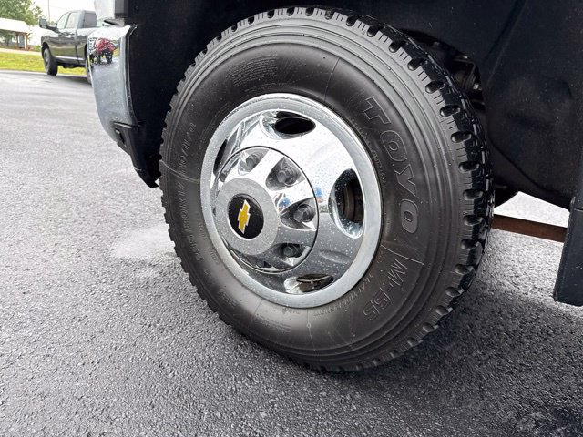 Used 2022 Chevrolet Silverado 3500 LT w/ Convenience Package AWD/4WD image 16