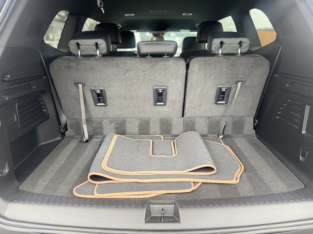 Used 2024 GMC Acadia AT4 image 5