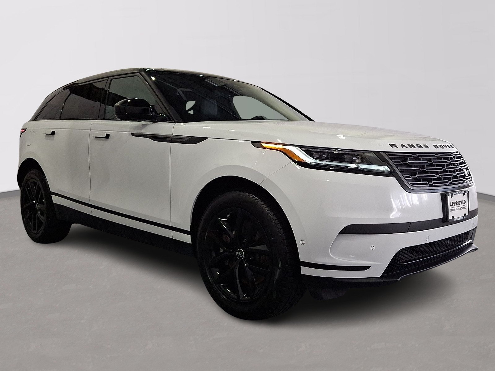 Certified 2026 Land Rover Range Rover Velar S AWD/4WD image 3