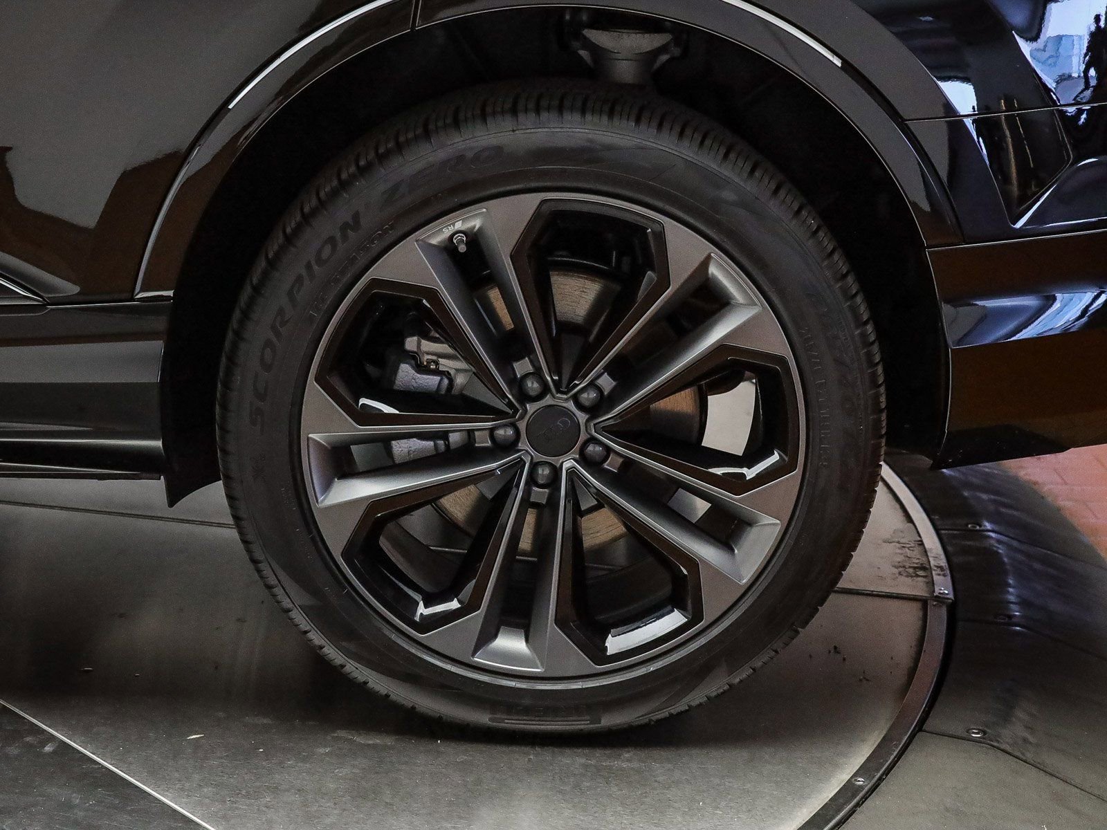 New 2026 Audi Q7 3.0T Premium Plus AWD/4WD image 12
