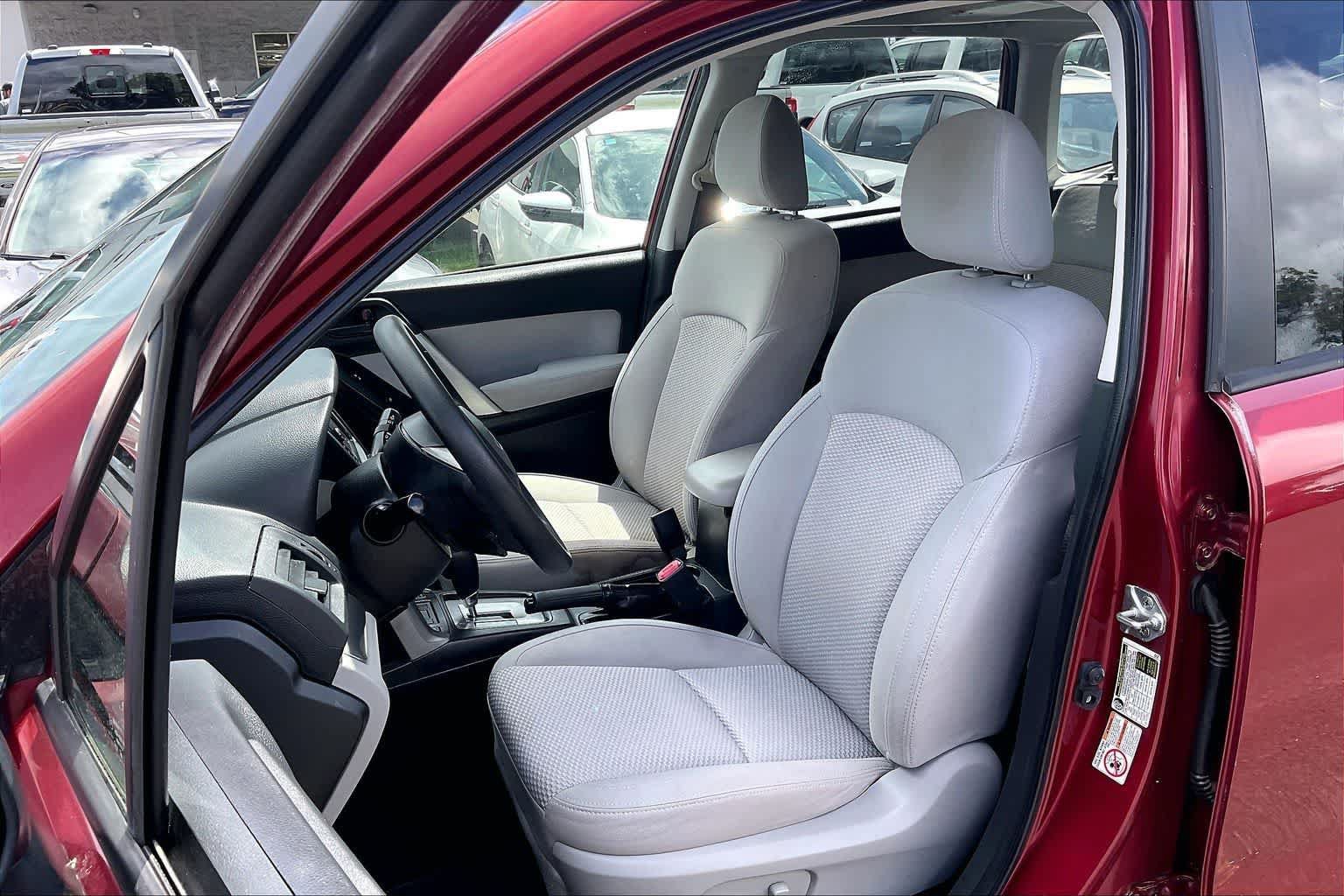 Used 2015 Subaru Forester 2.5i Premium AWD/4WD image 11
