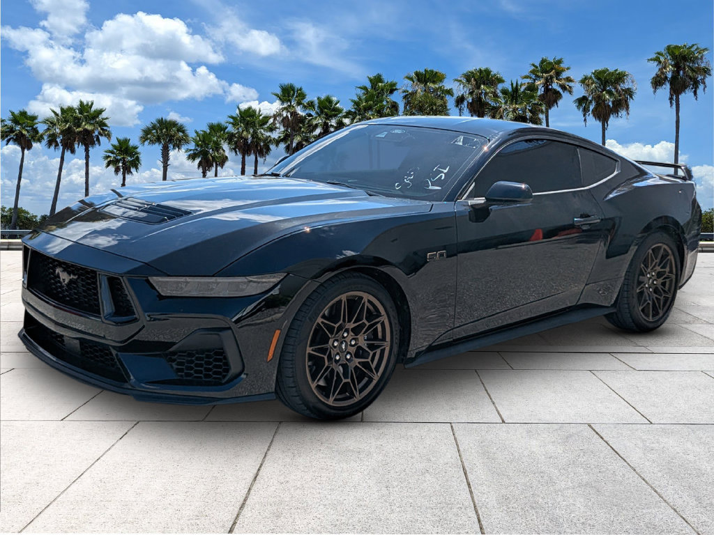 Used 2025 Ford Mustang GT Premium w/ GT Performance Package RWD image 3