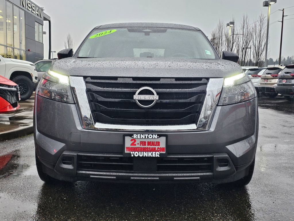 Certified 2024 Nissan Pathfinder S image 2