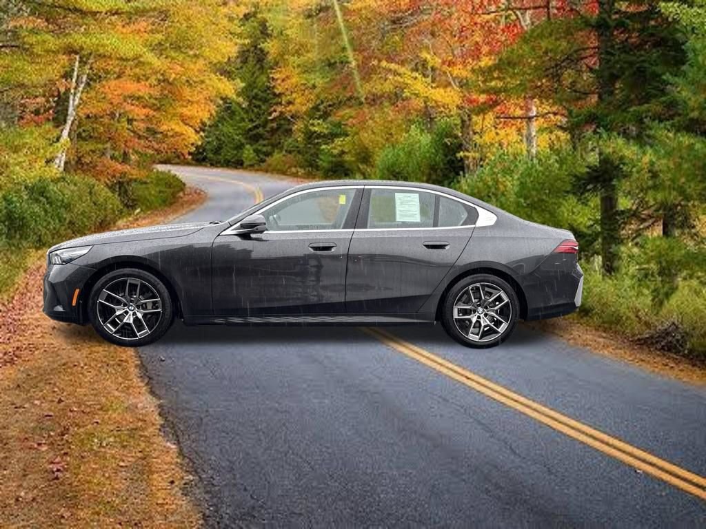 Used 2026 BMW 530i xDrive AWD/4WD image 10