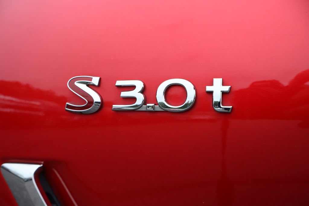 Used 2017 INFINITI Q60 Red Sport 400 AWD/4WD image 4