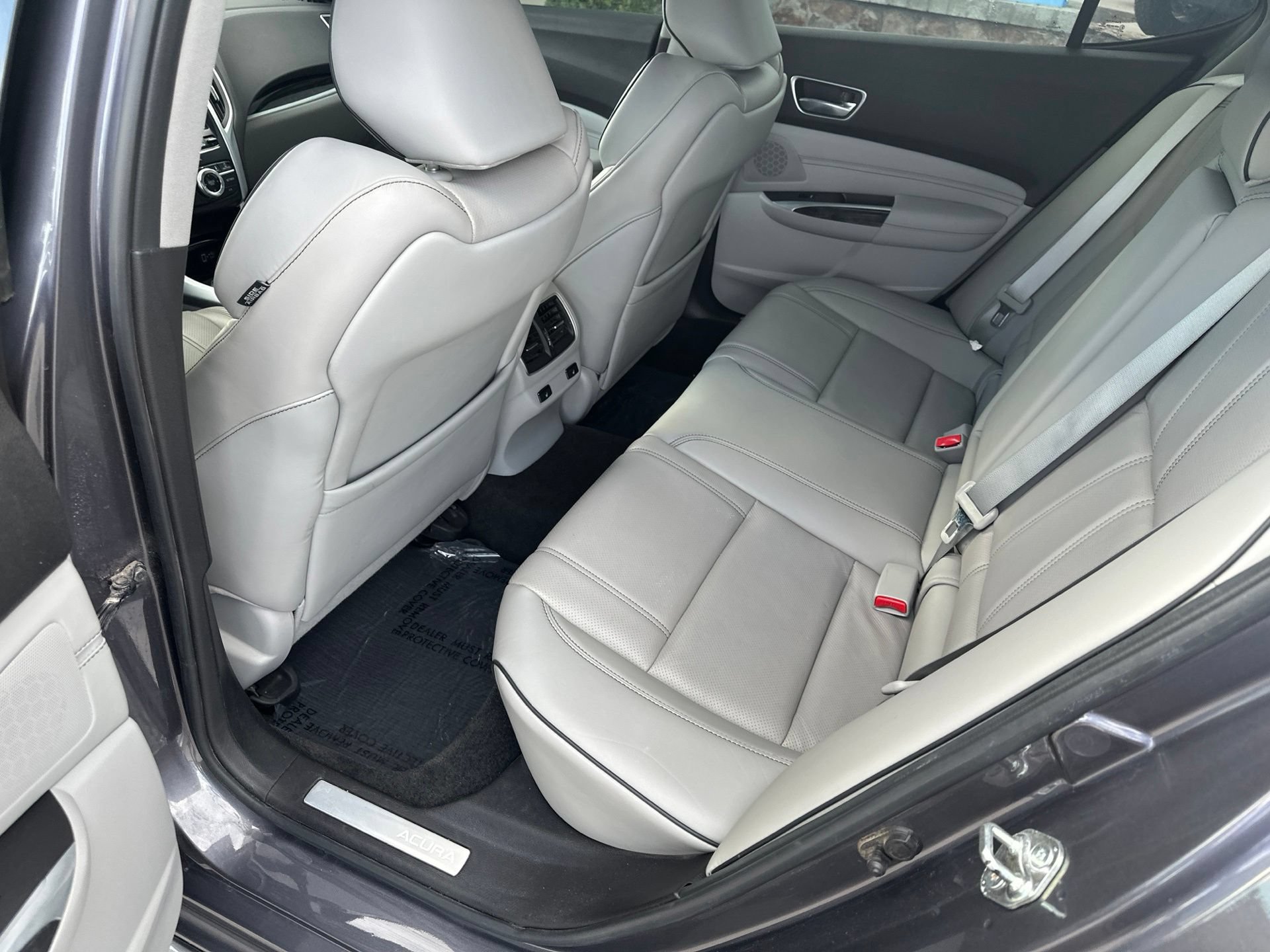 Used 2018 Acura TLX w/ Advance Package FWD image 16