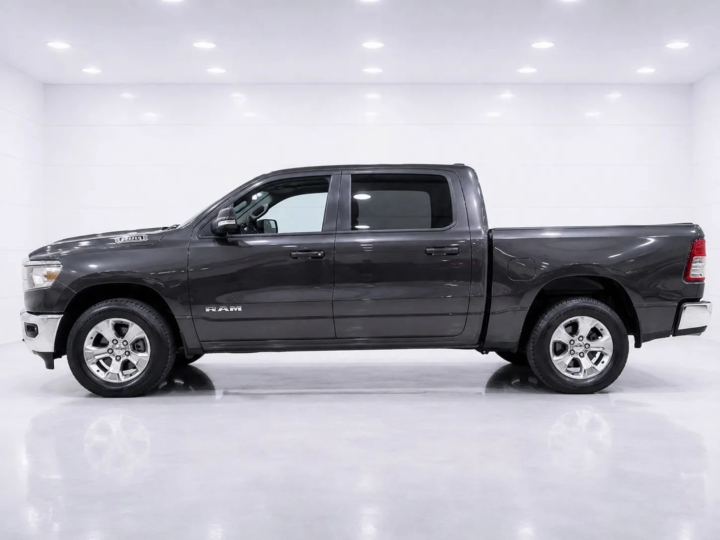 Used 2022 RAM 1500 Big Horn w/ Trailer Tow Group AWD/4WD image 2