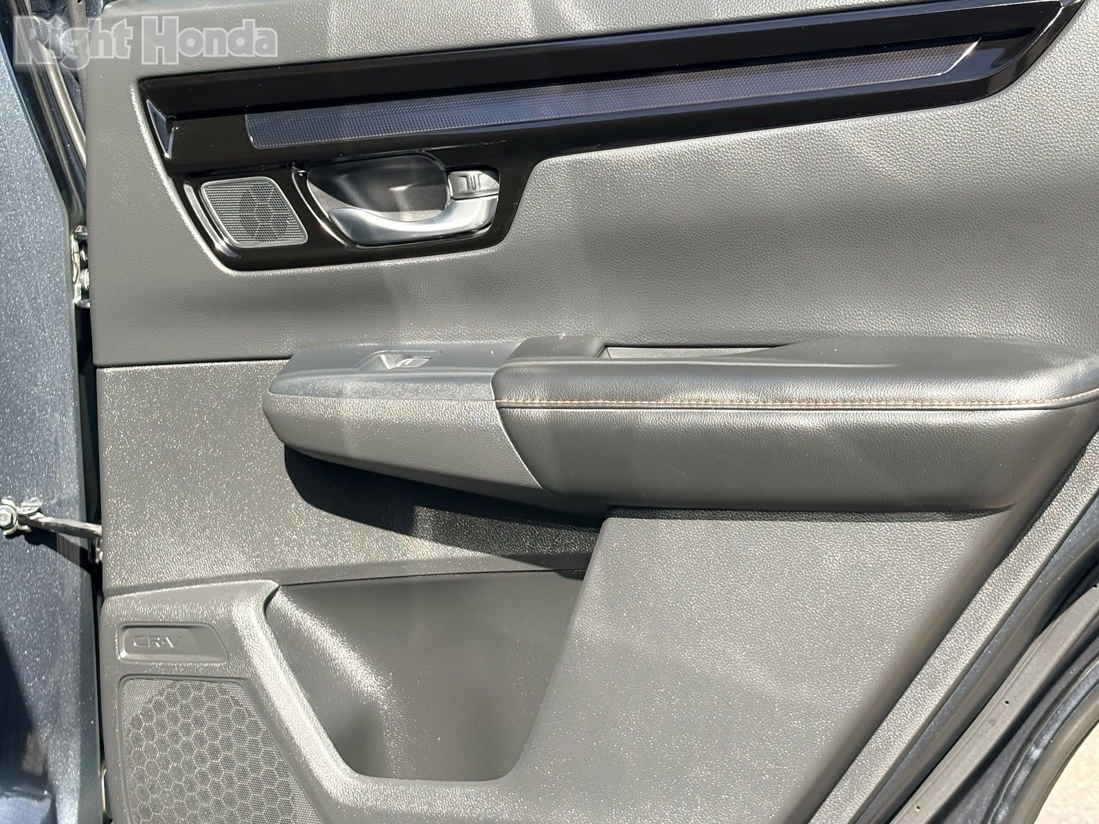 Used 2025 Honda CR-V Sport Touring image 29