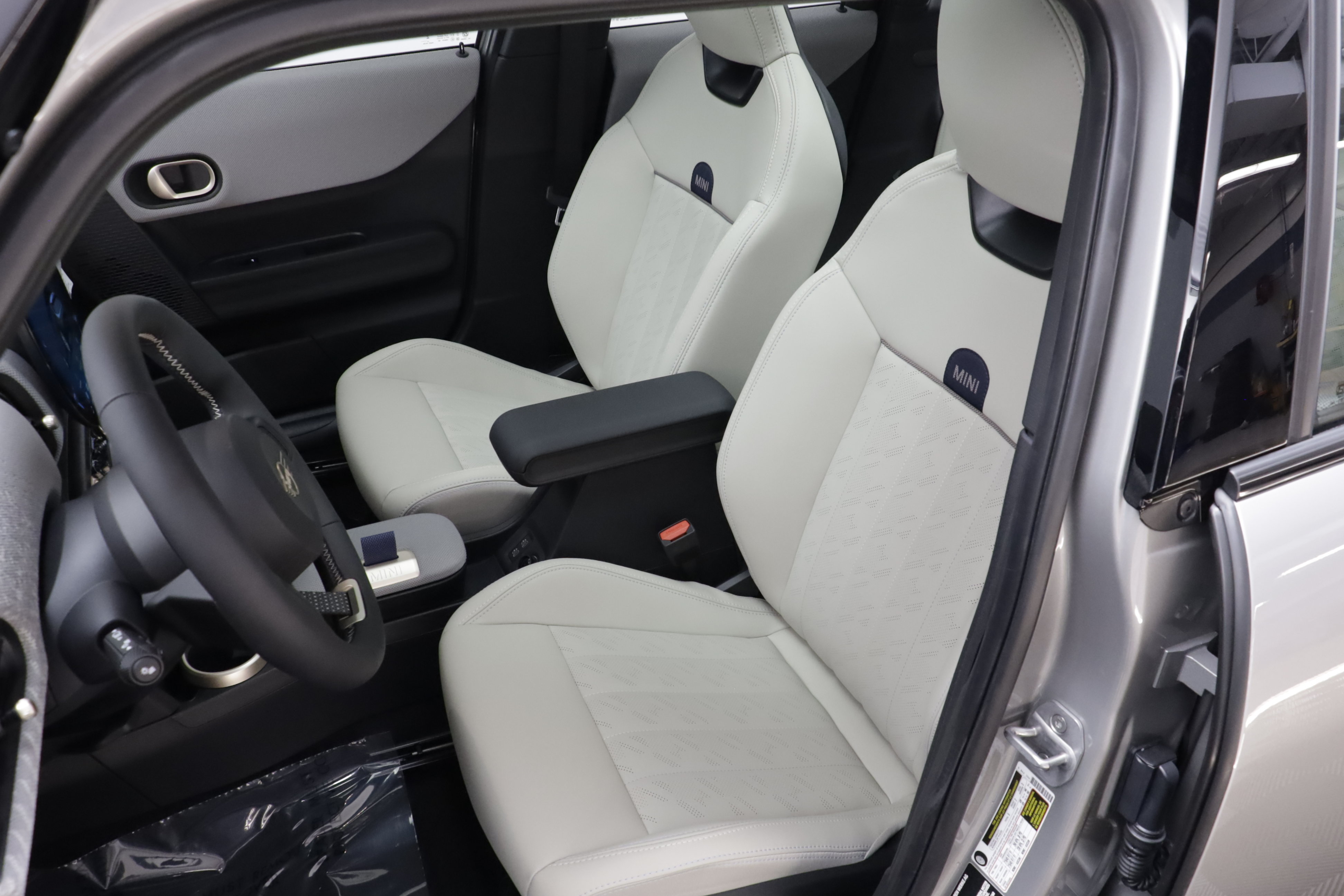 New 2027 MINI Cooper 4-Door Hardtop FWD image 18