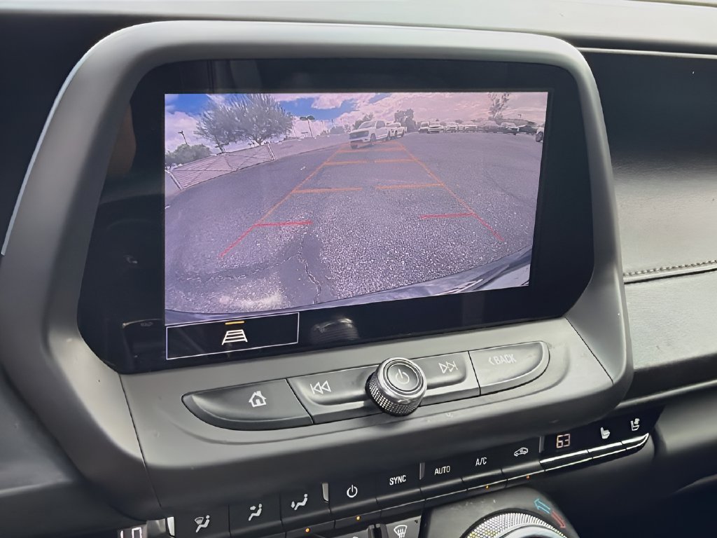 Used 2021 Chevrolet Camaro SS RWD image 13