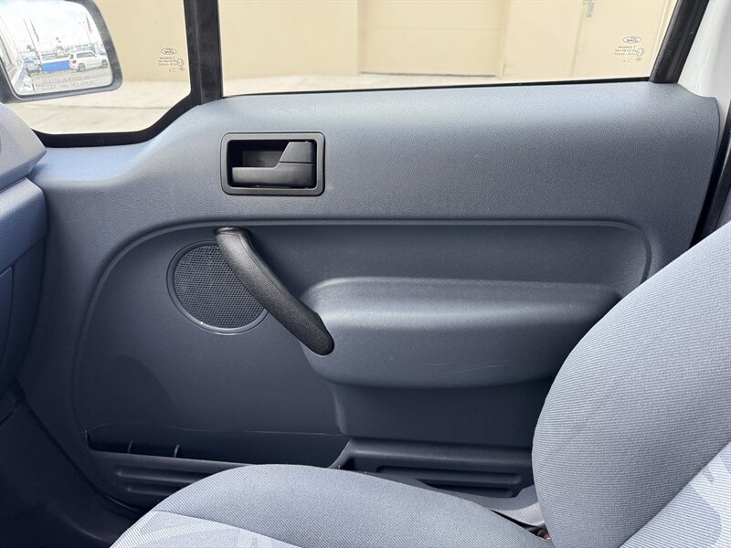 Used 2010 Ford Transit Connect XLT FWD image 13