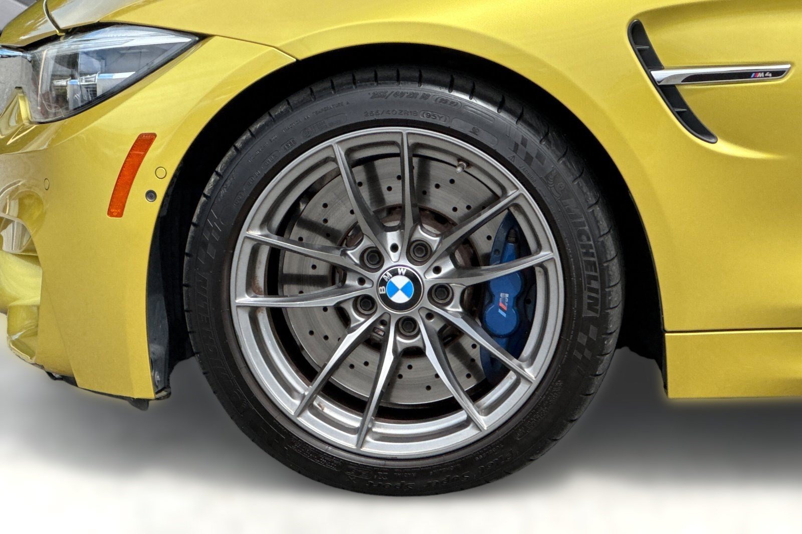 Used 2018 BMW M4 Coupe RWD image 13