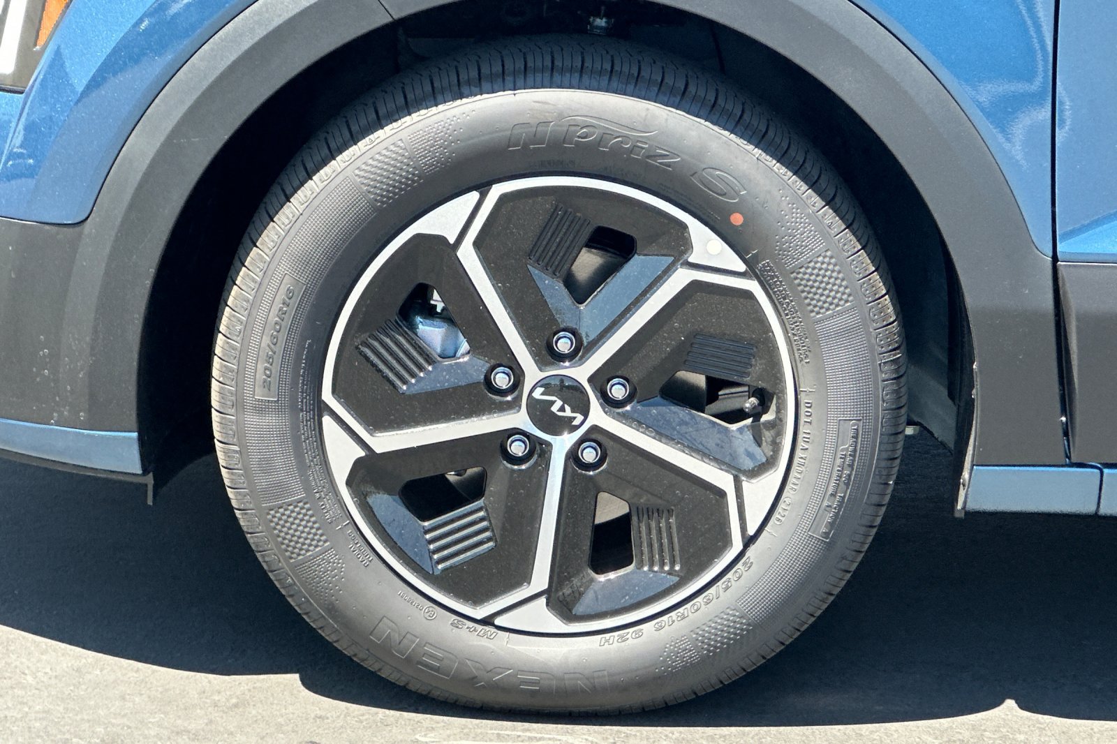 New 2026 Kia Niro EX FWD image 26