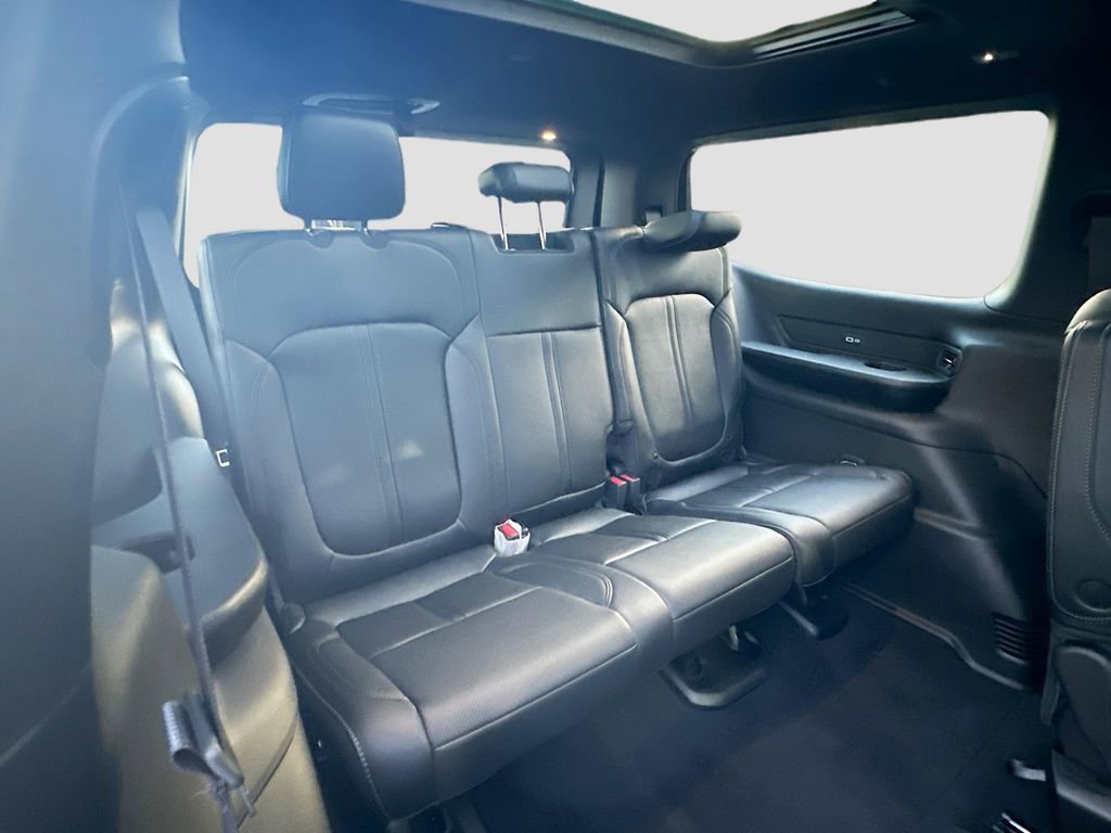 New 2025 Jeep Wagoneer Series II w/ Convenience Group I image 32
