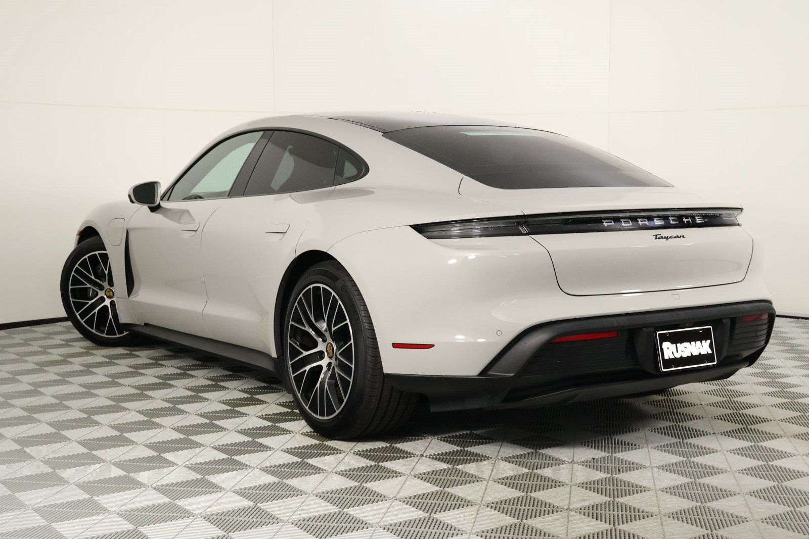 Certified 2023 Porsche Taycan RWD image 3