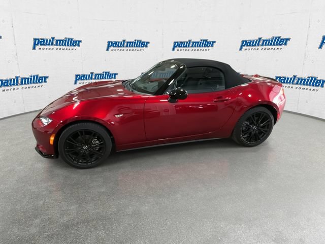 Used 2025 MAZDA MX-5 Miata Club w/ Weather Package RWD image 6