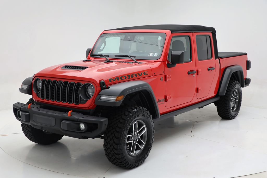 Used 2024 Jeep Gladiator Mojave w/ Dual Top Group AWD/4WD image 2