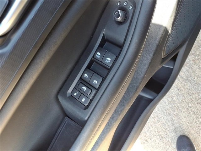 Used 2023 Jeep Grand Cherokee Laredo image 21