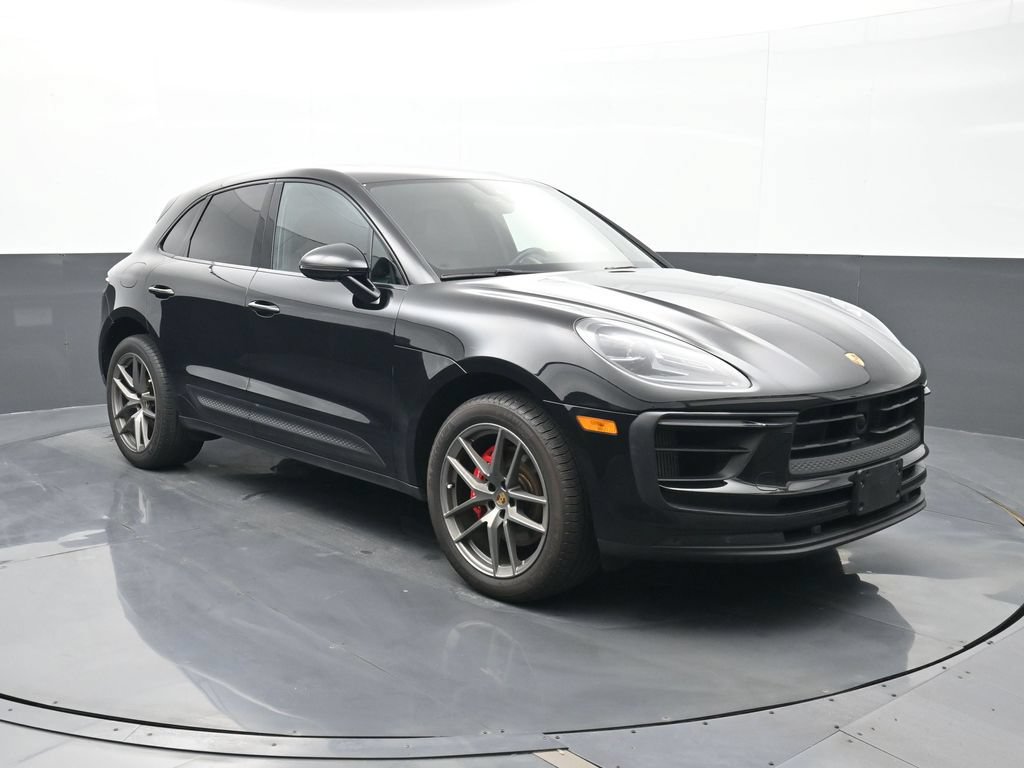 Certified 2023 Porsche Macan S AWD/4WD image 22