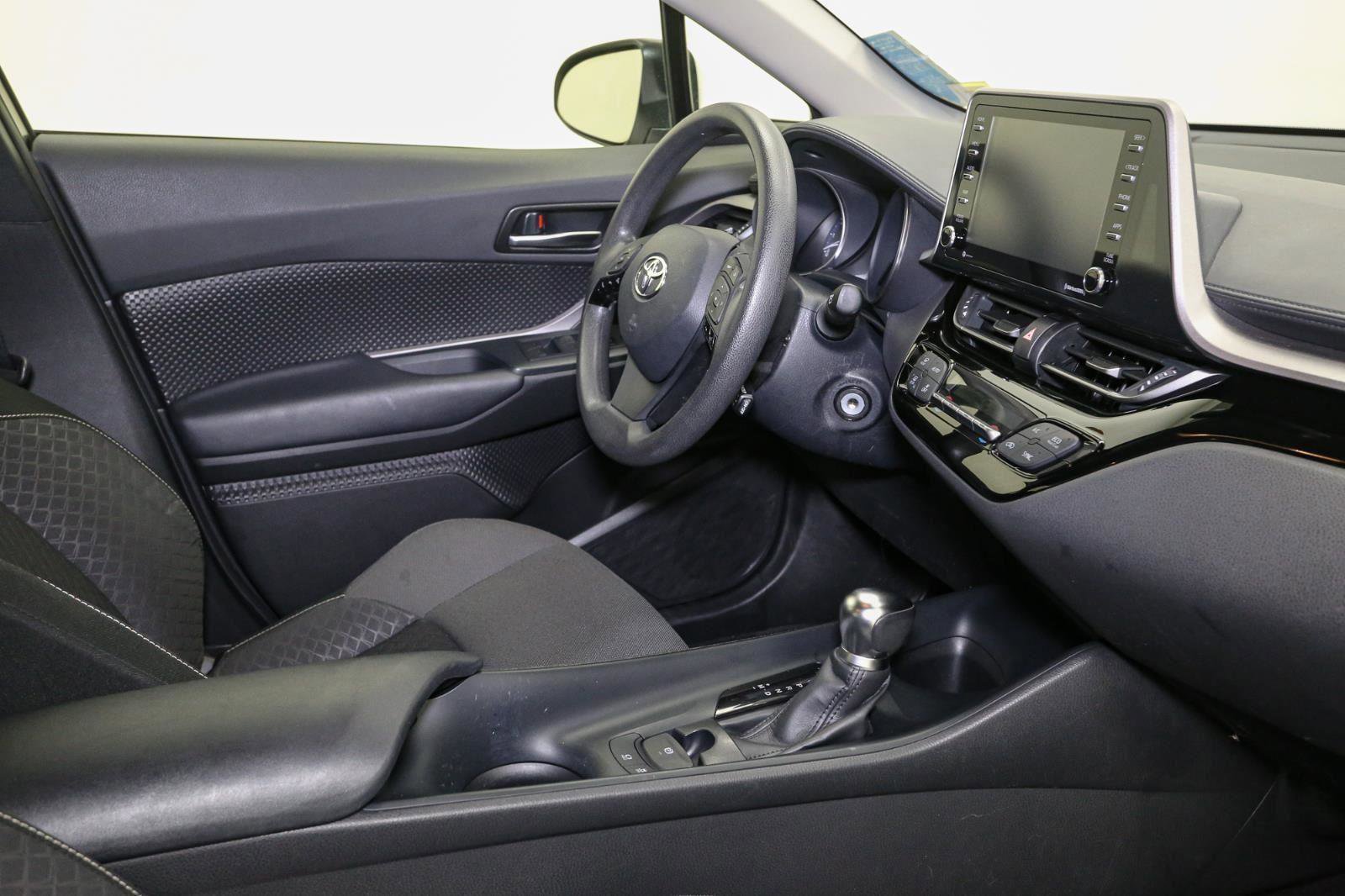 Used 2021 Toyota C-HR LE image 19