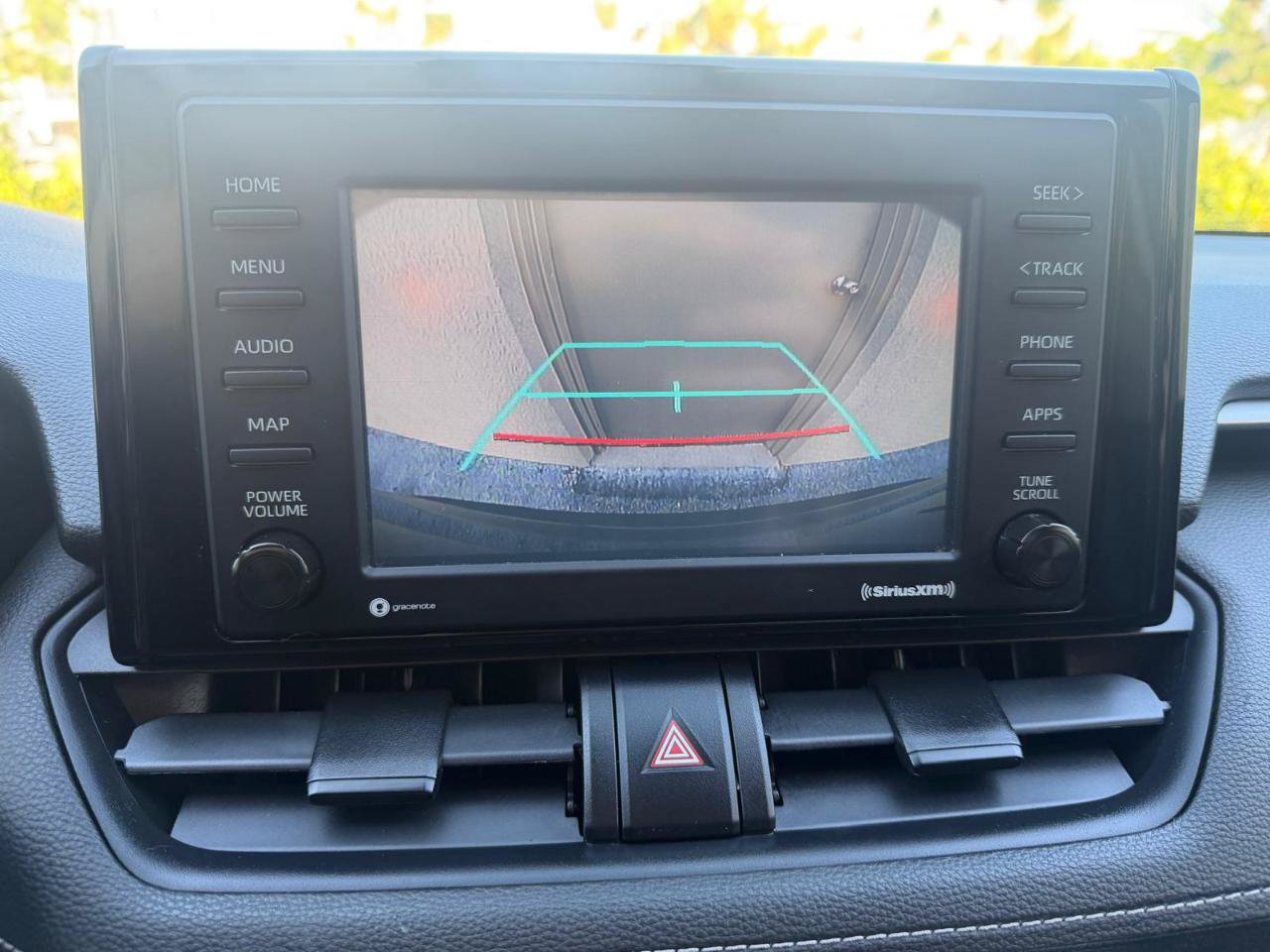 Used 2020 Toyota RAV4 LE FWD image 18
