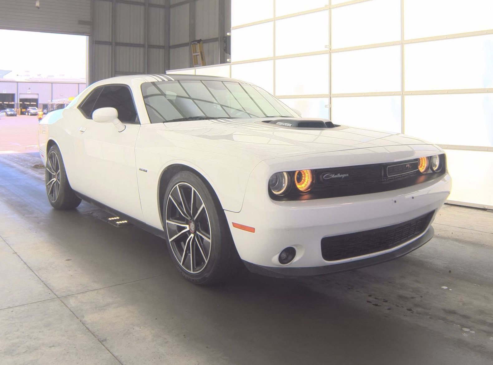Used 2017 Dodge Challenger R/T RWD image 3