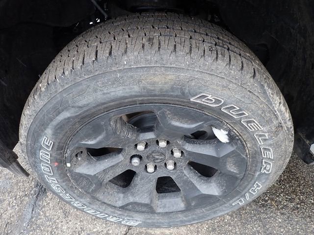 New 2026 RAM 1500 4x4 Crew Cab image 11