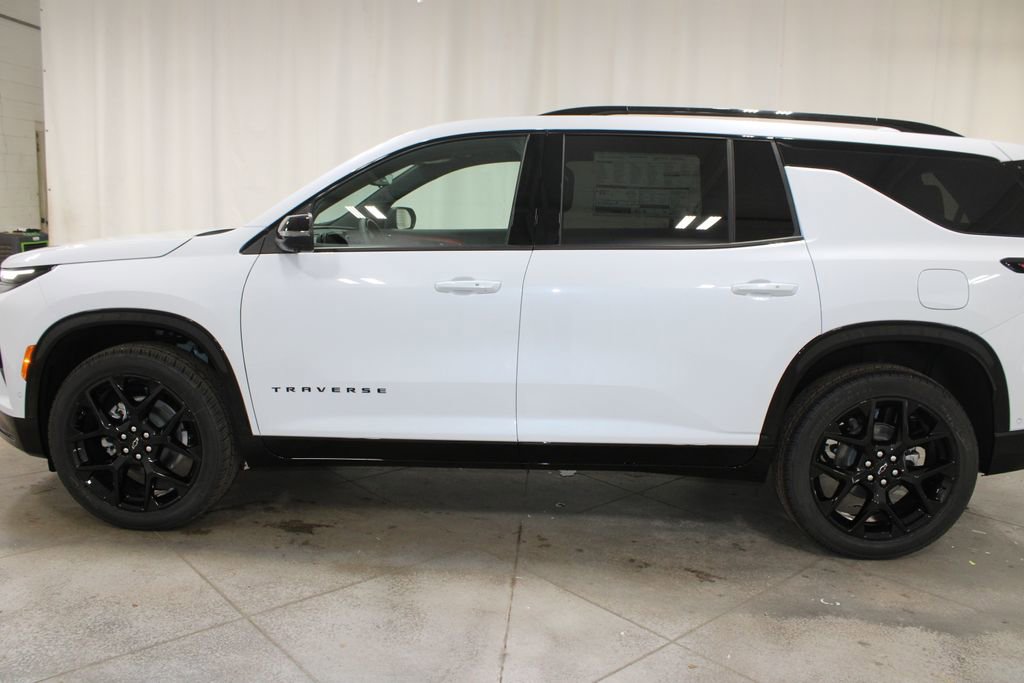 New 2026 Chevrolet Traverse RS w/ LPO, Floor Liner Package FWD image 6