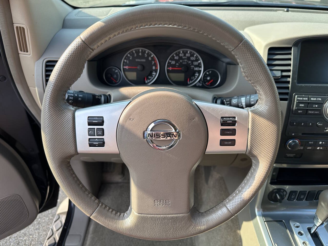 Used 2011 Nissan Pathfinder Silver AWD/4WD image 14