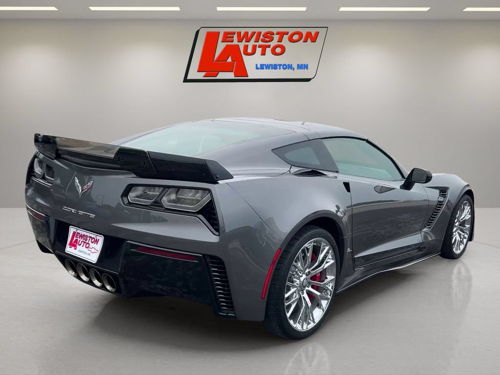 Used 2015 Chevrolet Corvette Z06 w/ 3LZ Preferred Equipment Group RWD image 2
