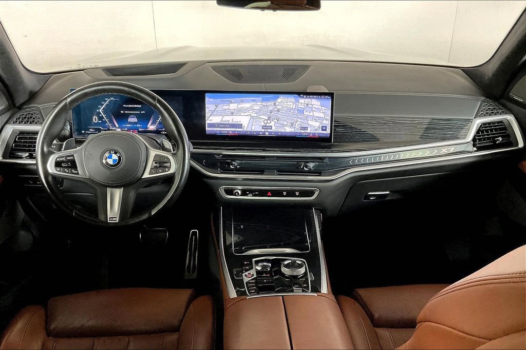 Used 2025 BMW X7 xDrive40i w/ Executive Package AWD/4WD image 15