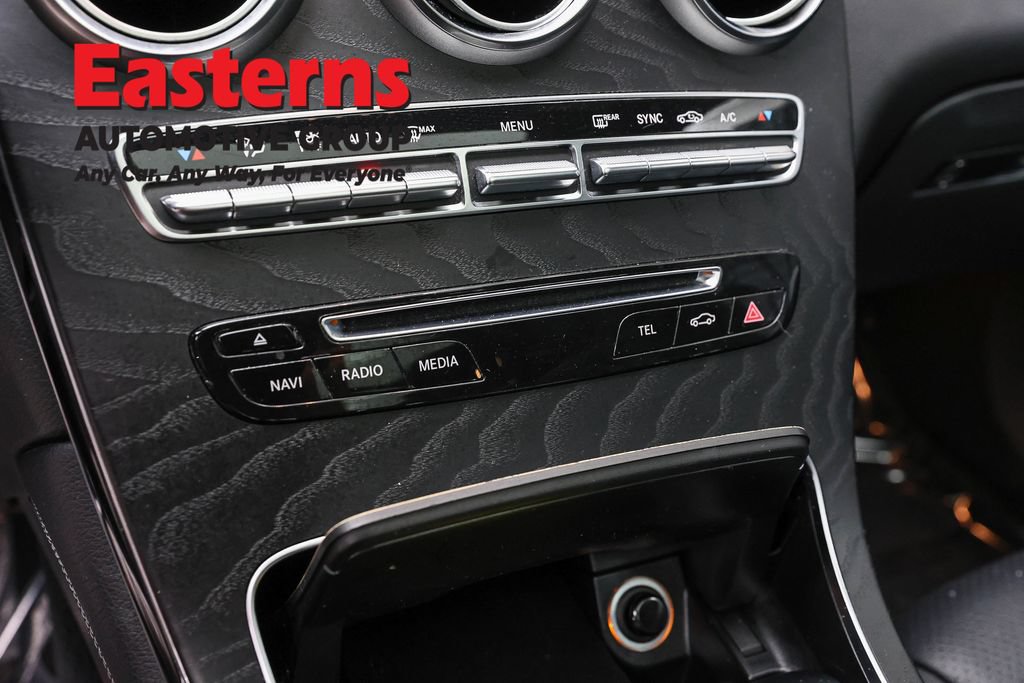 Used 2018 Mercedes-Benz GLC 300 4MATIC image 20