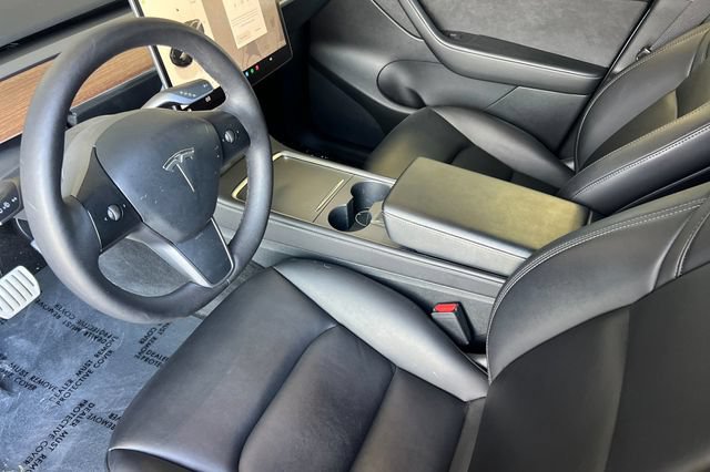 Used 2022 Tesla Model Y Performance AWD/4WD image 11