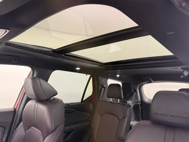 Used 2025 Honda Pilot Black Edition image 36