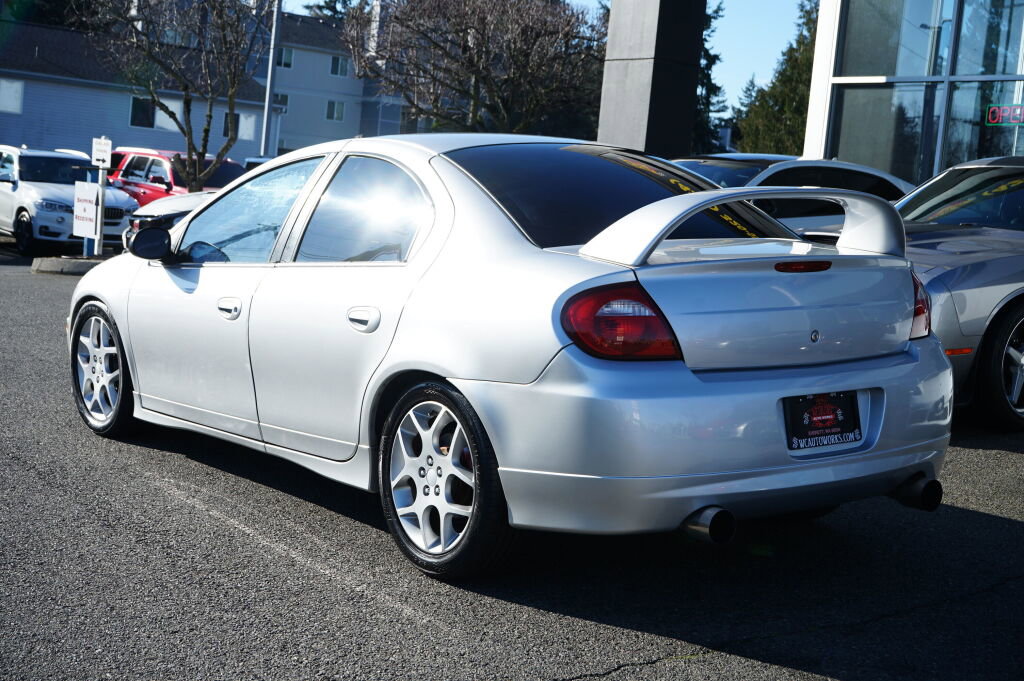 Used 2004 Dodge Neon image 3