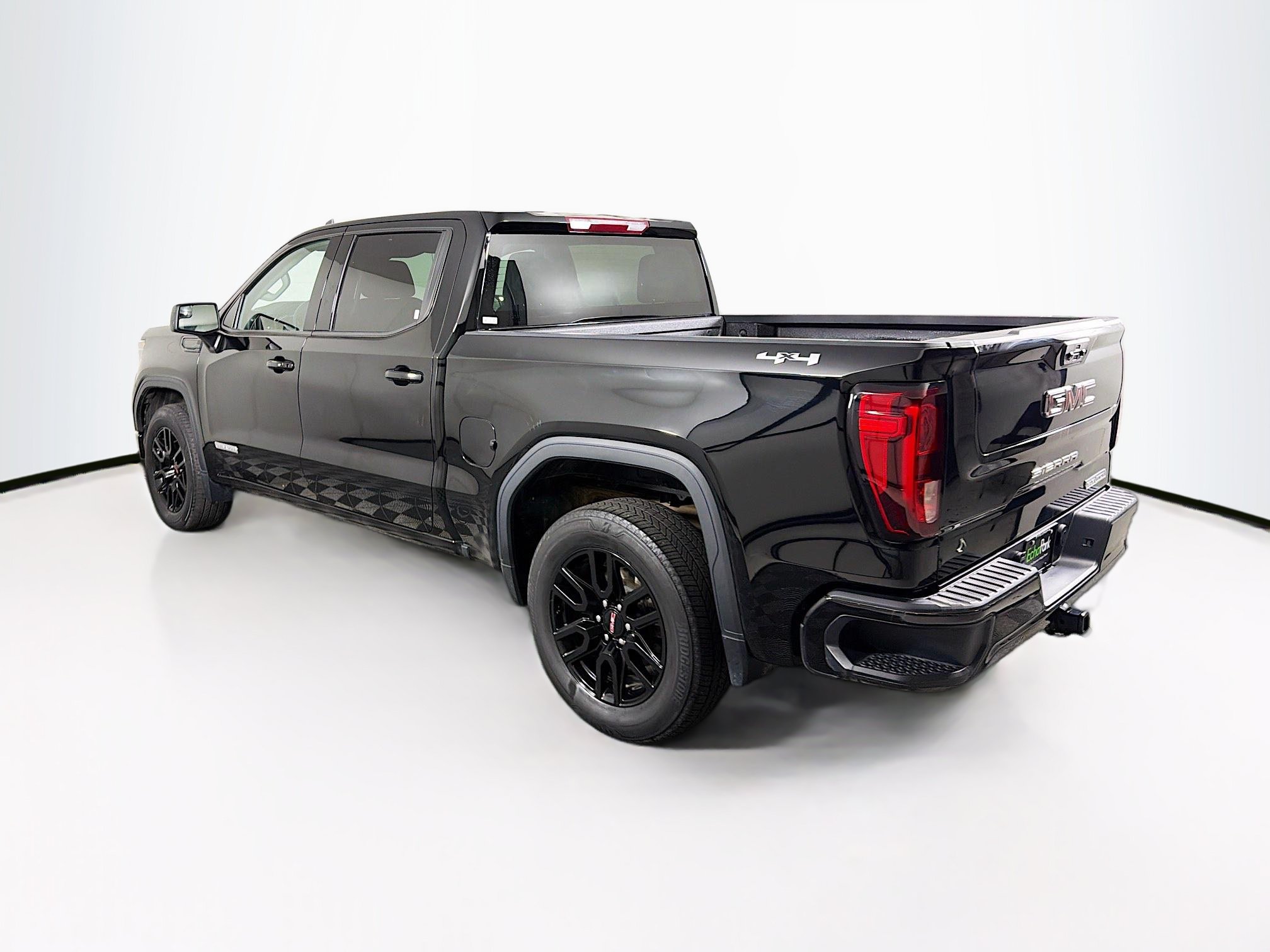 Used 2024 GMC Sierra 1500 Elevation AWD/4WD image 5