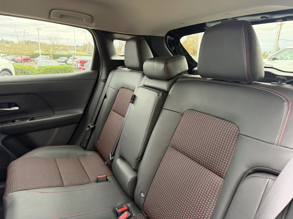 New 2026 Nissan Kicks SR w/ Cold Weather Package image 29