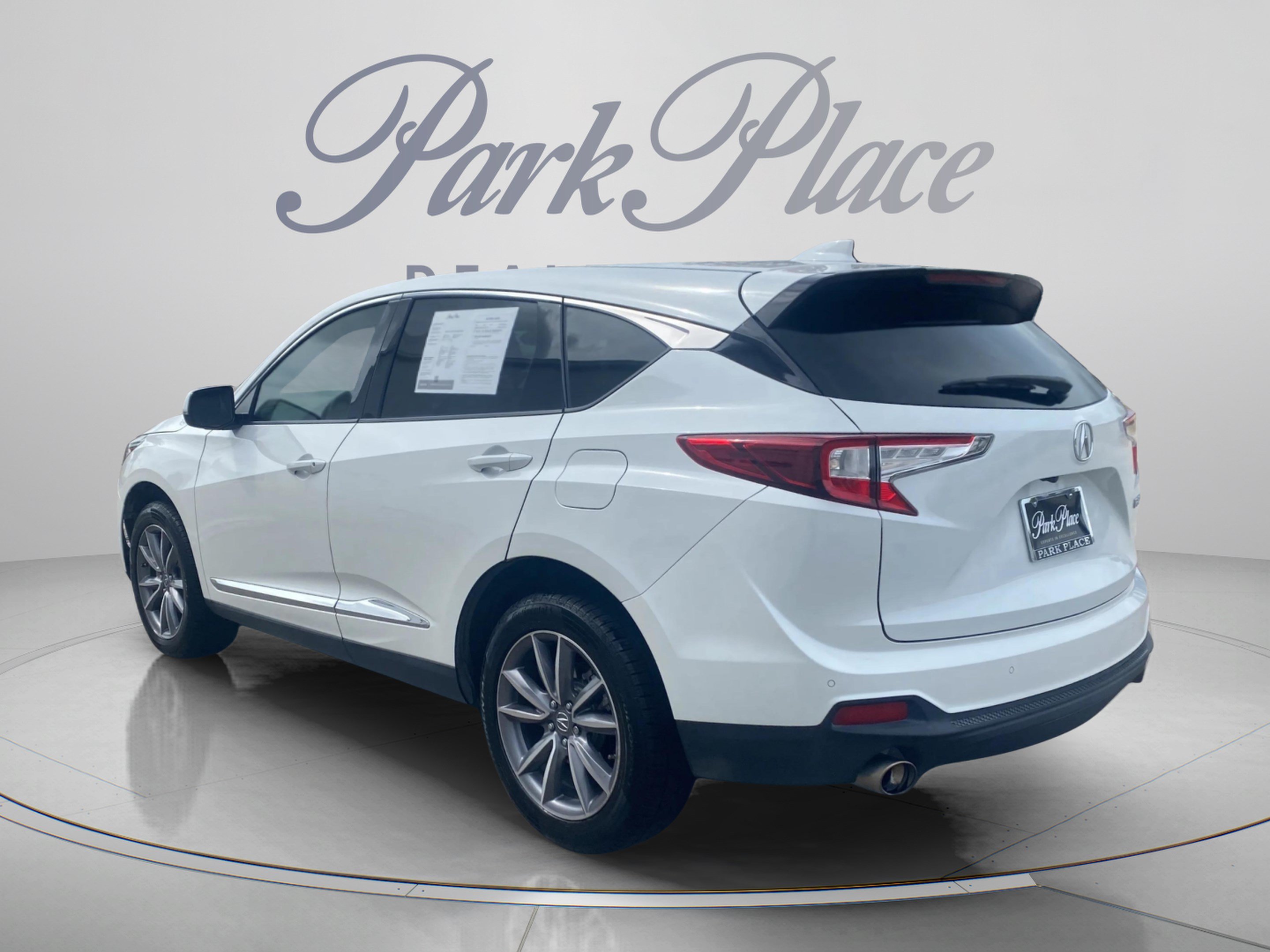 Used 2020 Acura RDX w/ Technology Package FWD image 3