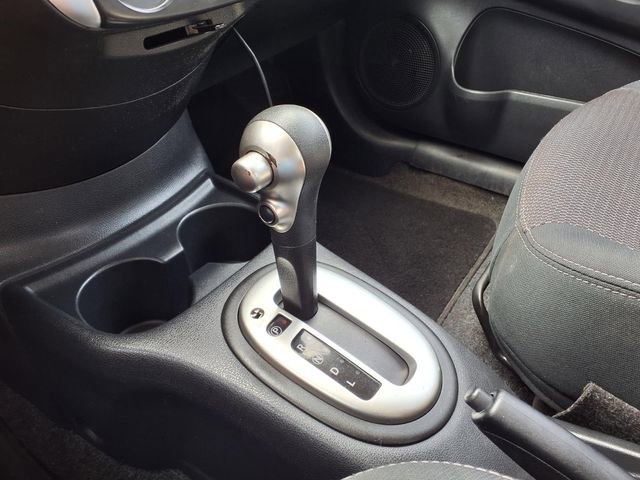 Used 2016 Nissan Versa SV FWD image 12