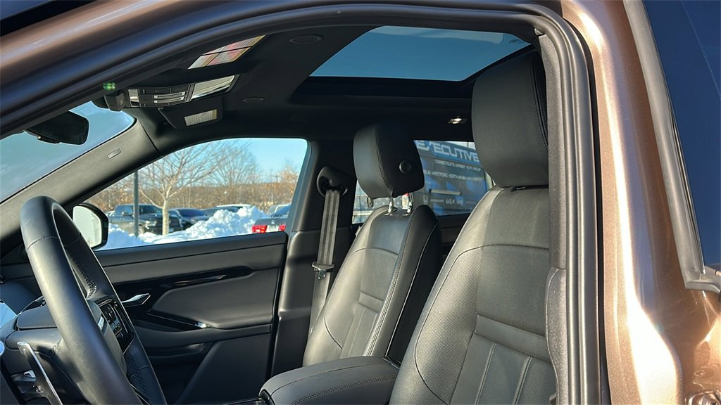Certified 2024 Land Rover Range Rover Evoque S image 10