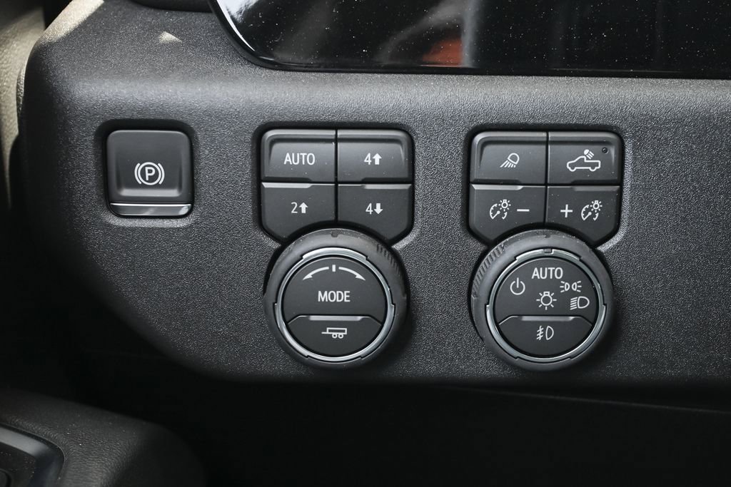 New 2026 Chevrolet Silverado 2500 LTZ w/ Z71 Chrome Sport Edition AWD/4WD image 31