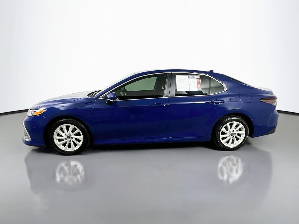 Used 2024 Toyota Camry LE w/ Convenience Package FWD image 5