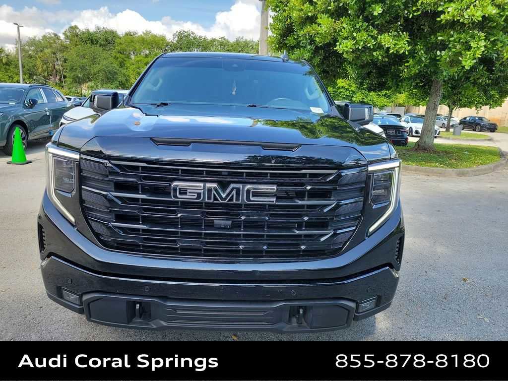 Used 2025 GMC Sierra 1500 Elevation w/ Preferred Package AWD/4WD image 3